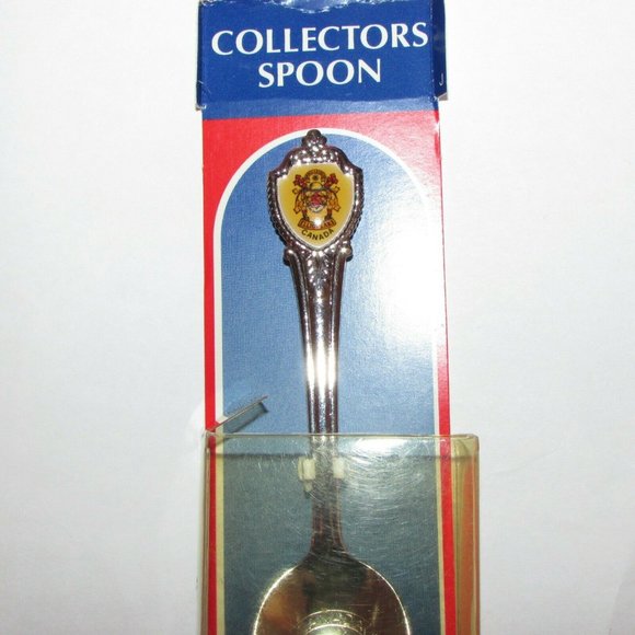 2 Vintage Collector Spoons Canada Souvenir Nova Scotia Loonie & Elliott Lake - Picture 6 of 9